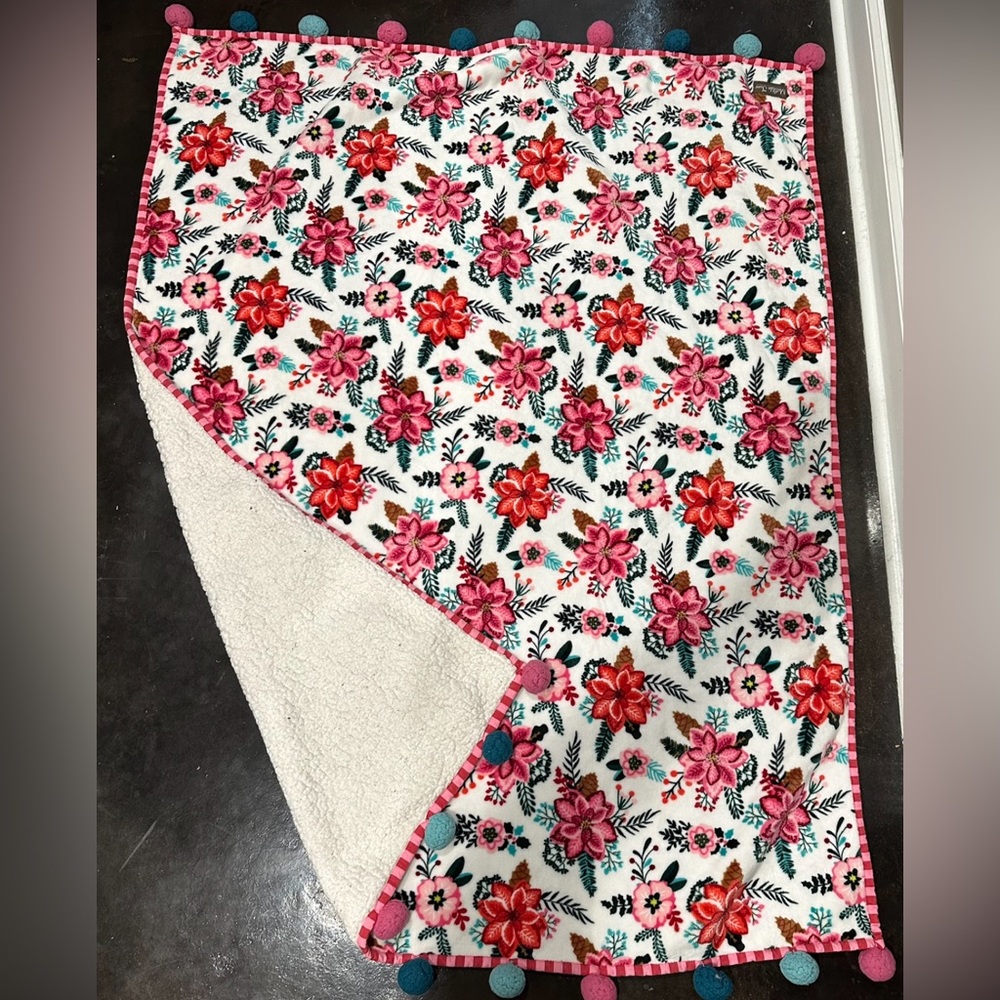 RETIRED Matilda Jane blanket. Like new